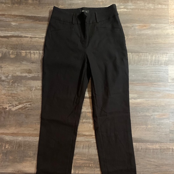 NWOT Reitmans black pants - Picture 4 of 6